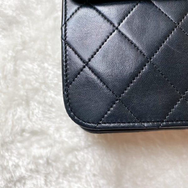 Vintage Chanel Push-Lock 22cm Square Flap Bag - Black x Gold 002