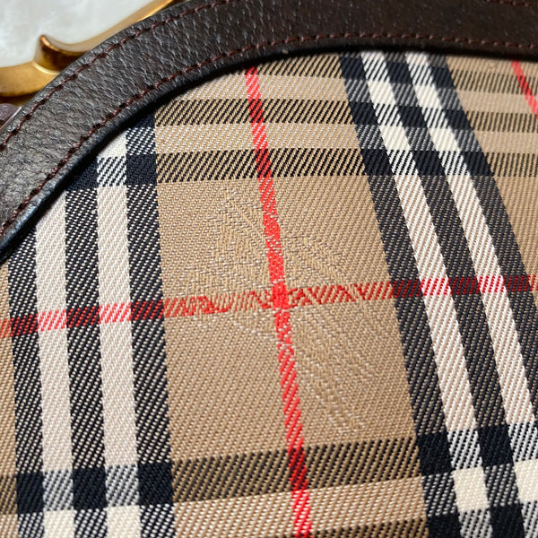 Vintage Burberrys Clutch