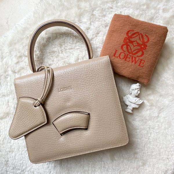 Vintage Loewe Barcelona Handbag - Oyster Grey