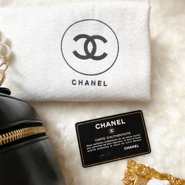 Vintage CHANEL Vertical Vanity Bag - Lambskin Black