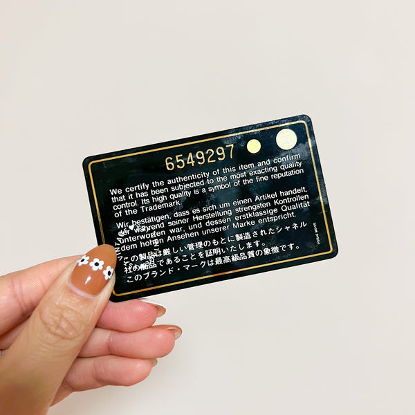 Vintage Chanel Caviar Coco Card Holder - Black 004