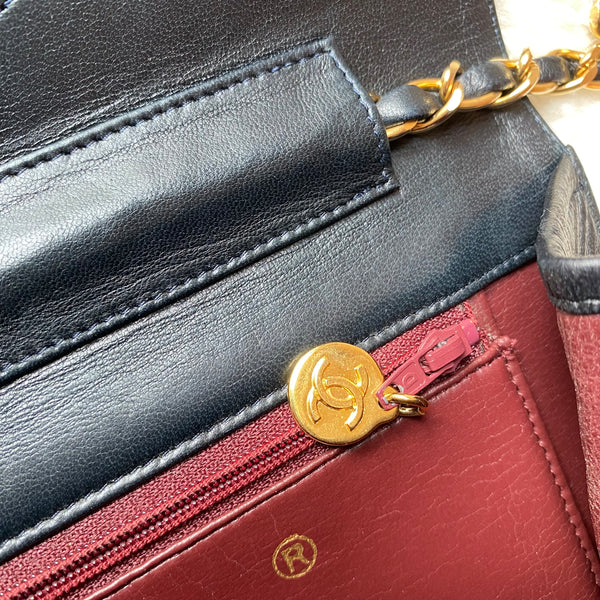 Vintage Chanel Push-Lock 22cm Square Flap Bag - Navy x Gold