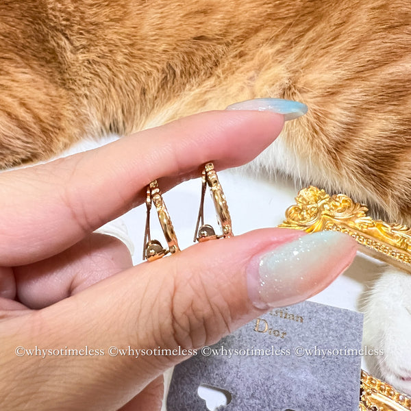 Vintage Dior Gold-Finish Metal Pumpkin Car Ear Clips