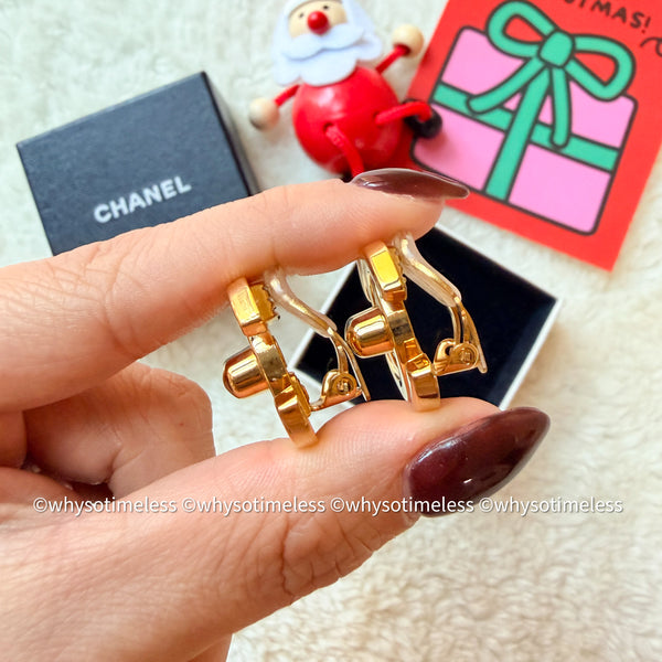 Vintage Chanel Turn-lock Coco Mark Ear Clips - 96A Size L