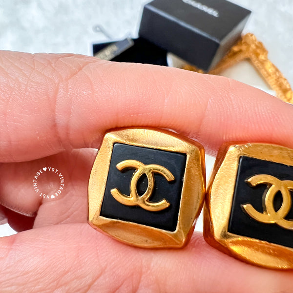 Vintage Chanel 96P Coco Mark Square Ear Clips