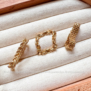 Japanese 18KYG Lace Ring (Right)