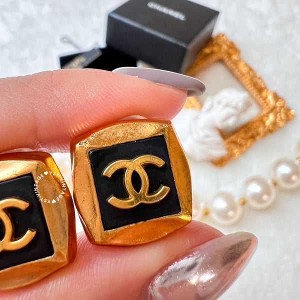 Vintage Chanel 96P Coco Mark Square Ear Clips