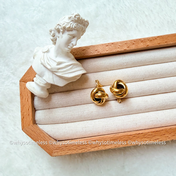 Vintage Monet 1980’s Trinity Ear Clips