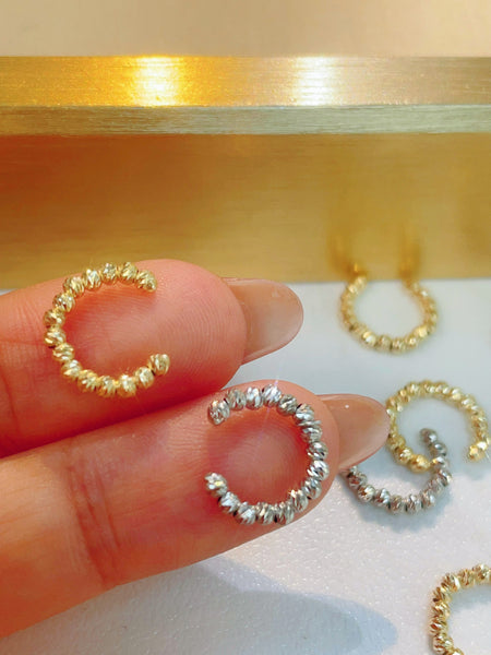 【Pre-order】18KYG/ WG Golden Ball Ear Cuff