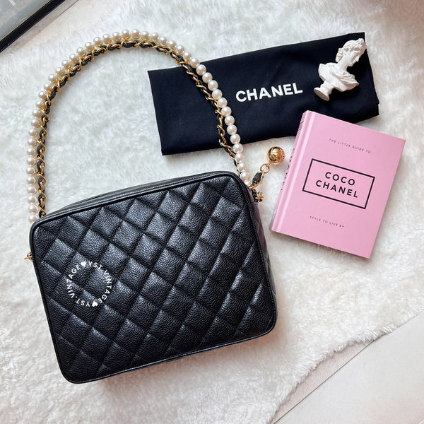 Vintage CHANEL Caviar Camera Bag with Golden Ball - Black