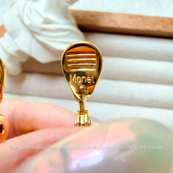 Vintage Monet 1980’s Shell Shape Ear Clips