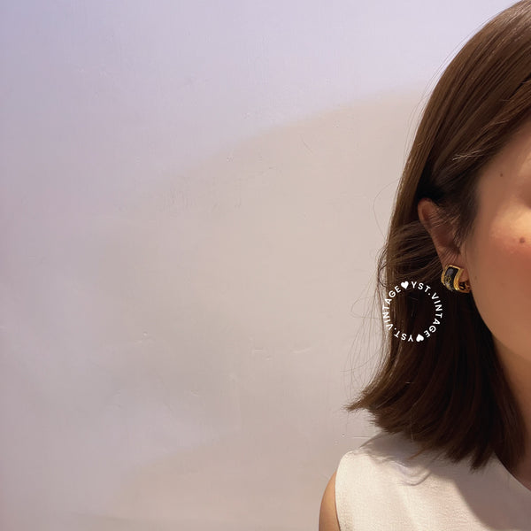 Vintage HERMÈS Émail Shippo H Pattern Ear Clips - Navy
