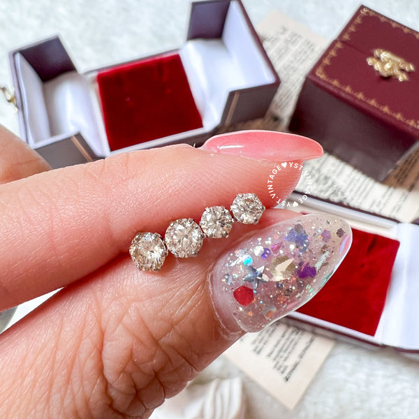 【pre-order】Japanese Diamond 0.2ct/ 0.3ct Earrings with cert