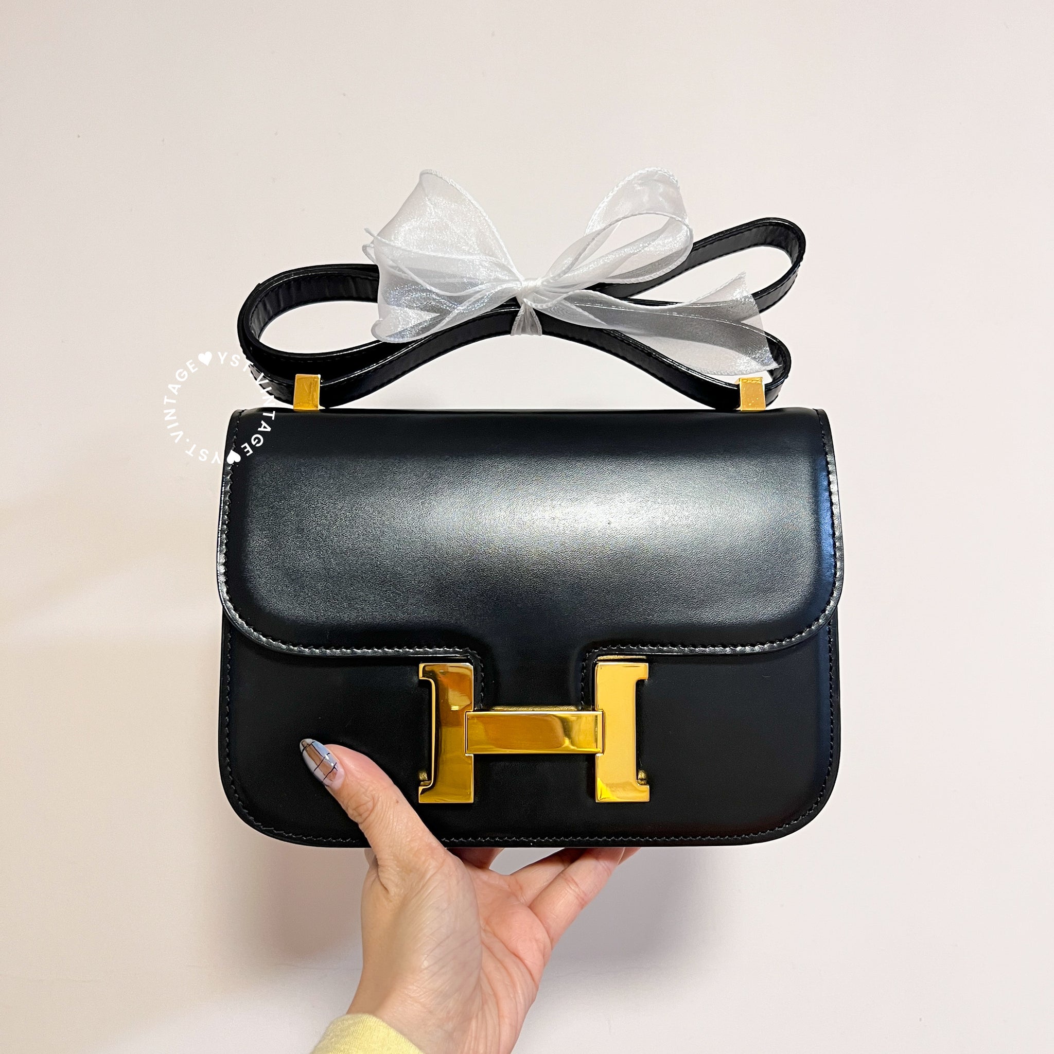 Vintage High-Class Constance - Black*Gold