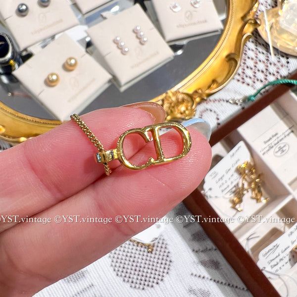 Vintage Dior Gold-Finish Metal Necklace 004