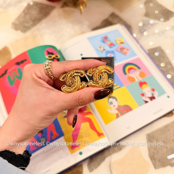 Vintage Chanel 24KGP Quilted Bird Motif Ear Clips