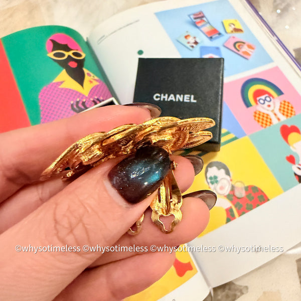 Vintage Chanel 24KGP Quilted Bird Motif Ear Clips