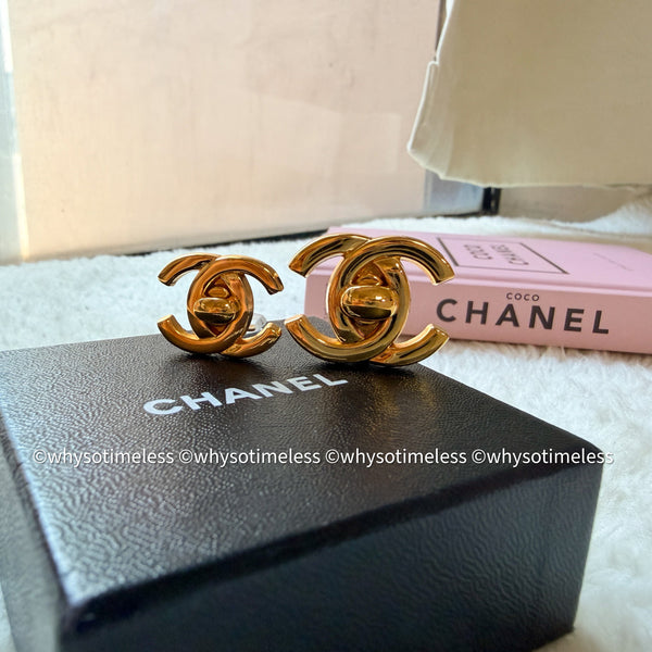 Vintage Chanel Turn-lock Coco Mark Ear Clips - 96A Size L