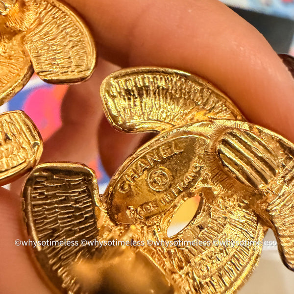 Vintage Chanel 24KGP Quilted Bird Motif Ear Clips