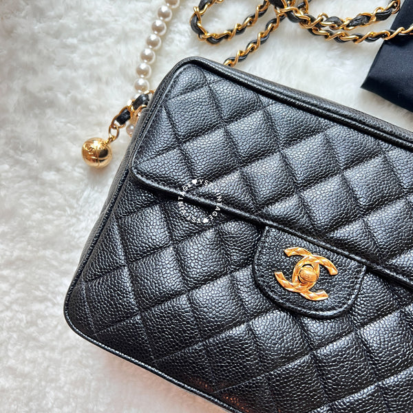 Vintage CHANEL Caviar Camera Bag with Golden Ball - Black