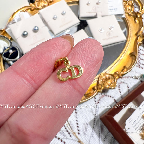 Vintage Dior Gold-Finish Metal Necklace 004