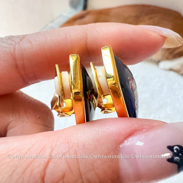 Vintage HERMÈS Émail Shippo Chinese Vase Pattern Ear Clips - Navy