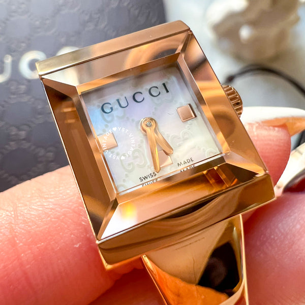 Pre-owned Gucci Rose Gold Square Bracelet Watch