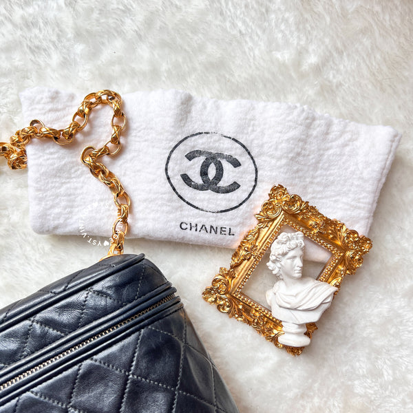 【20%OFF】Vintage Chanel Mini Vanity With 24KGP Bijoux Chain - Black