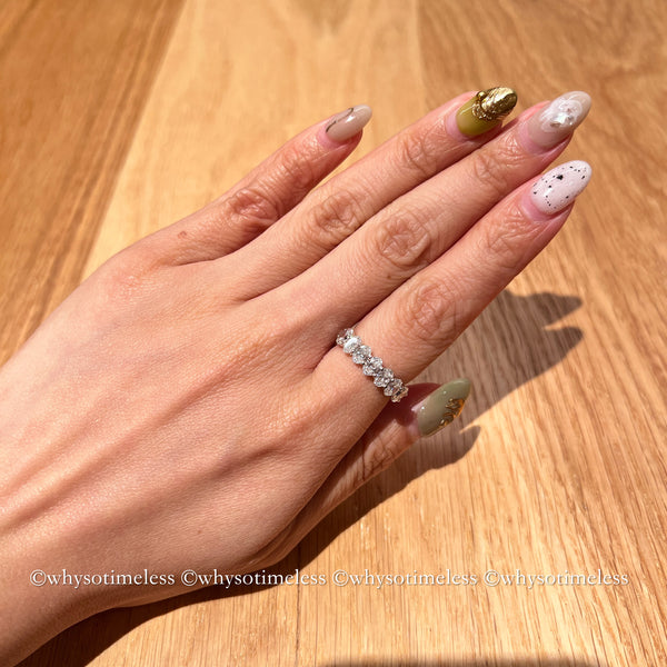 【Pre-order】Éternel Oval Lab Grown Diamond 18KYG/PT Half Eternity Ring
