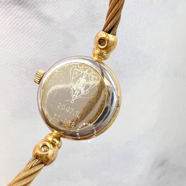 Vintage Gucci Gold Bracelet Watch