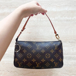 Vintage LV Monogram Pochette 004