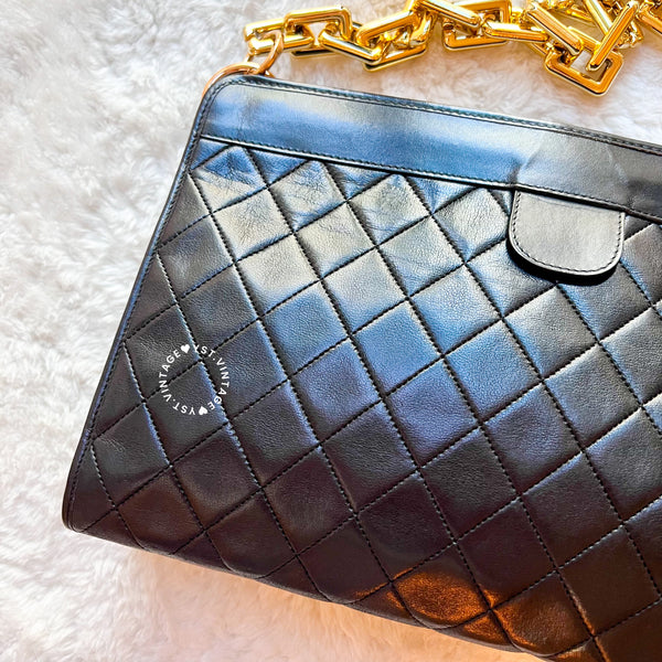 Vintage Chanel 1980's Clutch - Black