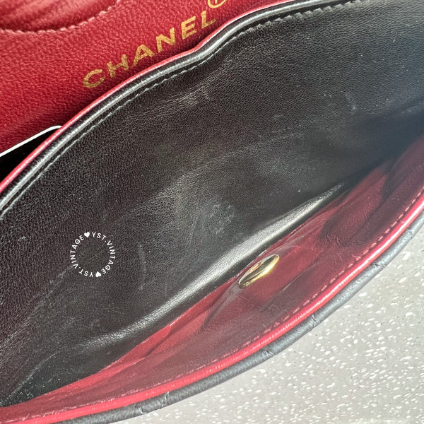 Vintage Chanel Small Classic Flap Bag CF23 - Black 002