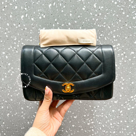 Vintage CHANEL Diana Small Flap Bag - Black 006