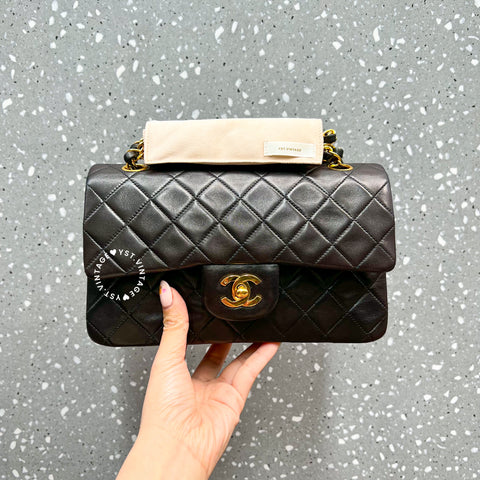 Vintage Chanel Small Classic Flap Bag CF23 - Black 003