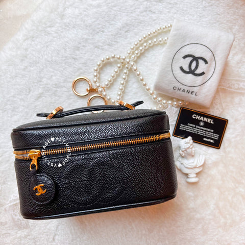 Vintage CHANEL Horizontal Vanity Bag - Caviar Black 004