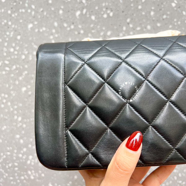 Vintage CHANEL Diana Small Flap Bag - Black 003 (Code: 047600)