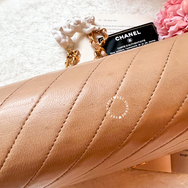 Vintage Chanel Single Flap Bag - Light Beige x Gold 004