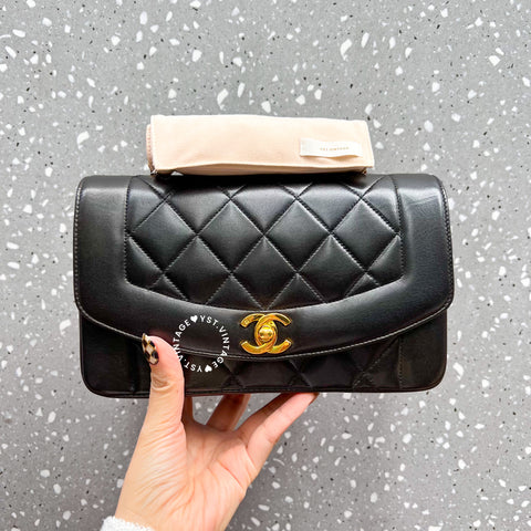 Vintage CHANEL Diana Small Flap Bag - Black 004 (Code: 049100)