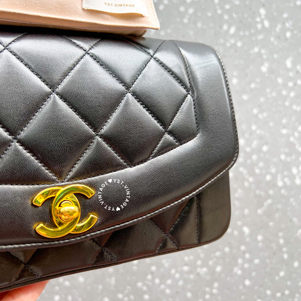 Vintage CHANEL Diana Small Flap Bag - Black 004 (Code: 049100)