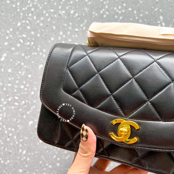 Vintage CHANEL Diana Small Flap Bag - Black 004 (Code: 049100)