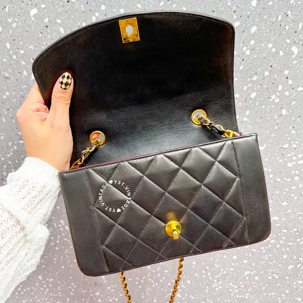 Vintage CHANEL Diana Small Flap Bag - Black 004 (Code: 049100)