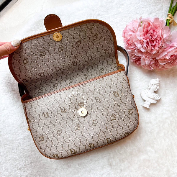 Vintage Dior Honeycomb Bobby - Beige