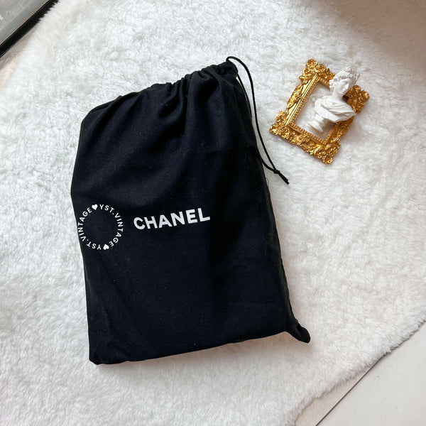 Vintage Chanel Medium Classic Flap Bag CF25 - Black