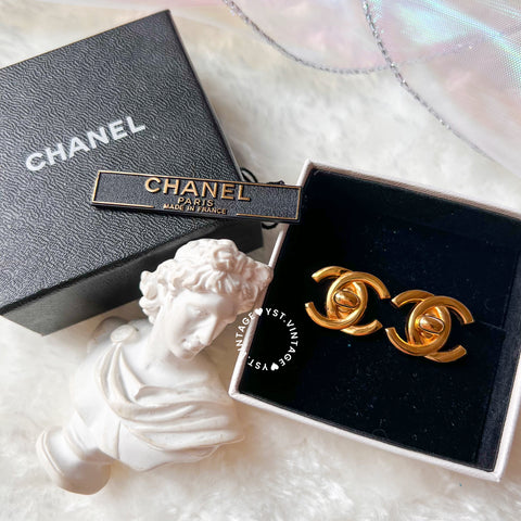 Vintage Chanel Turn-lock Coco Mark Ear Clips - 96P (Code: 037300)