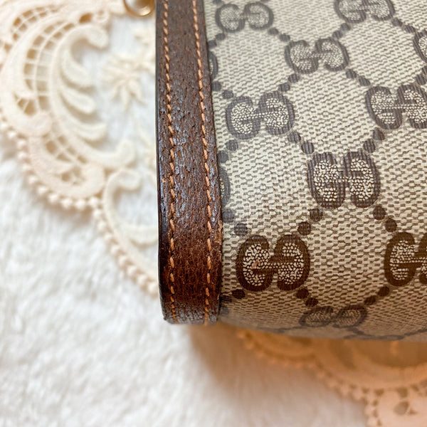 Vintage Gucci Shelly Line GG Clutch - Brown