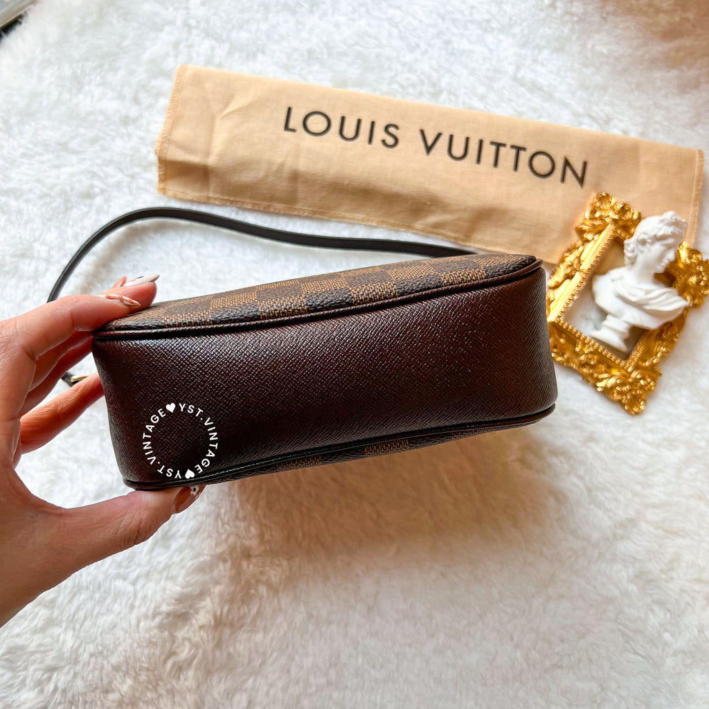 Louis Vuitton Vintage Damier Ebene Trousse Make Up Bag Pochette - Brown  Handle Bags, Handbags - LOU796870