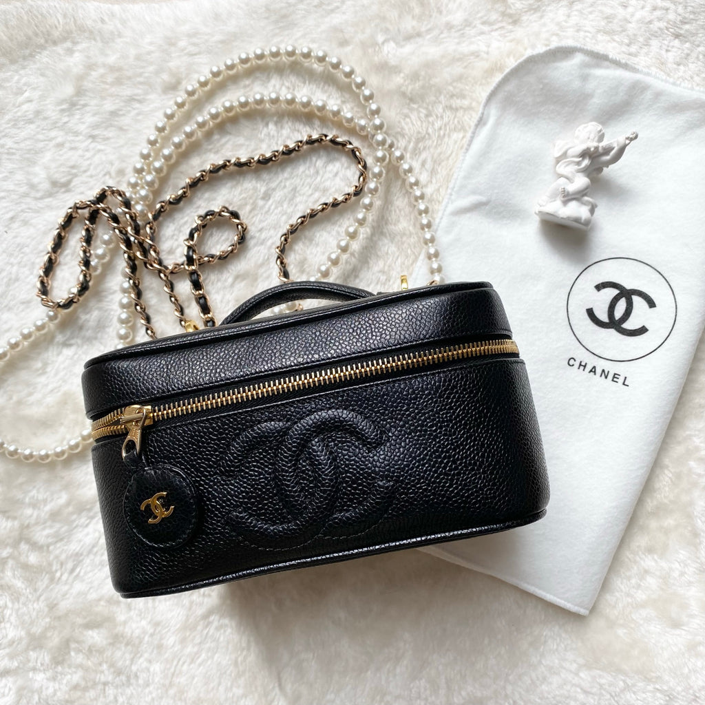 Chanel vintage best sale vanity bag