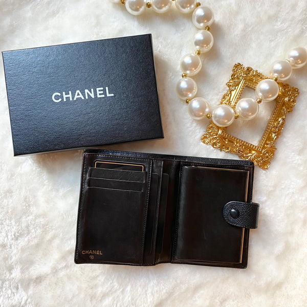 Vintage Chanel Caviar Coco Short Wallet