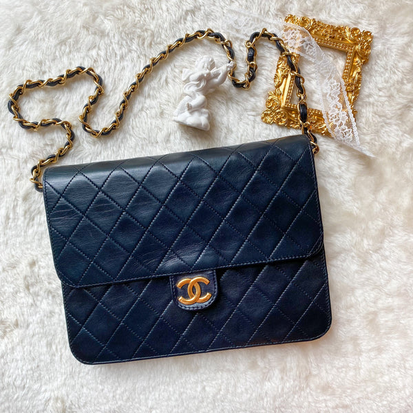 Vintage Chanel Push-Lock 22cm Square Flap Bag - Navy x Gold